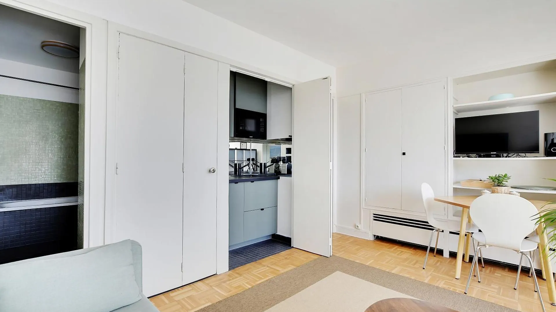 Apartment Victor Hugo - Arc De Triomphe - Trocadero *